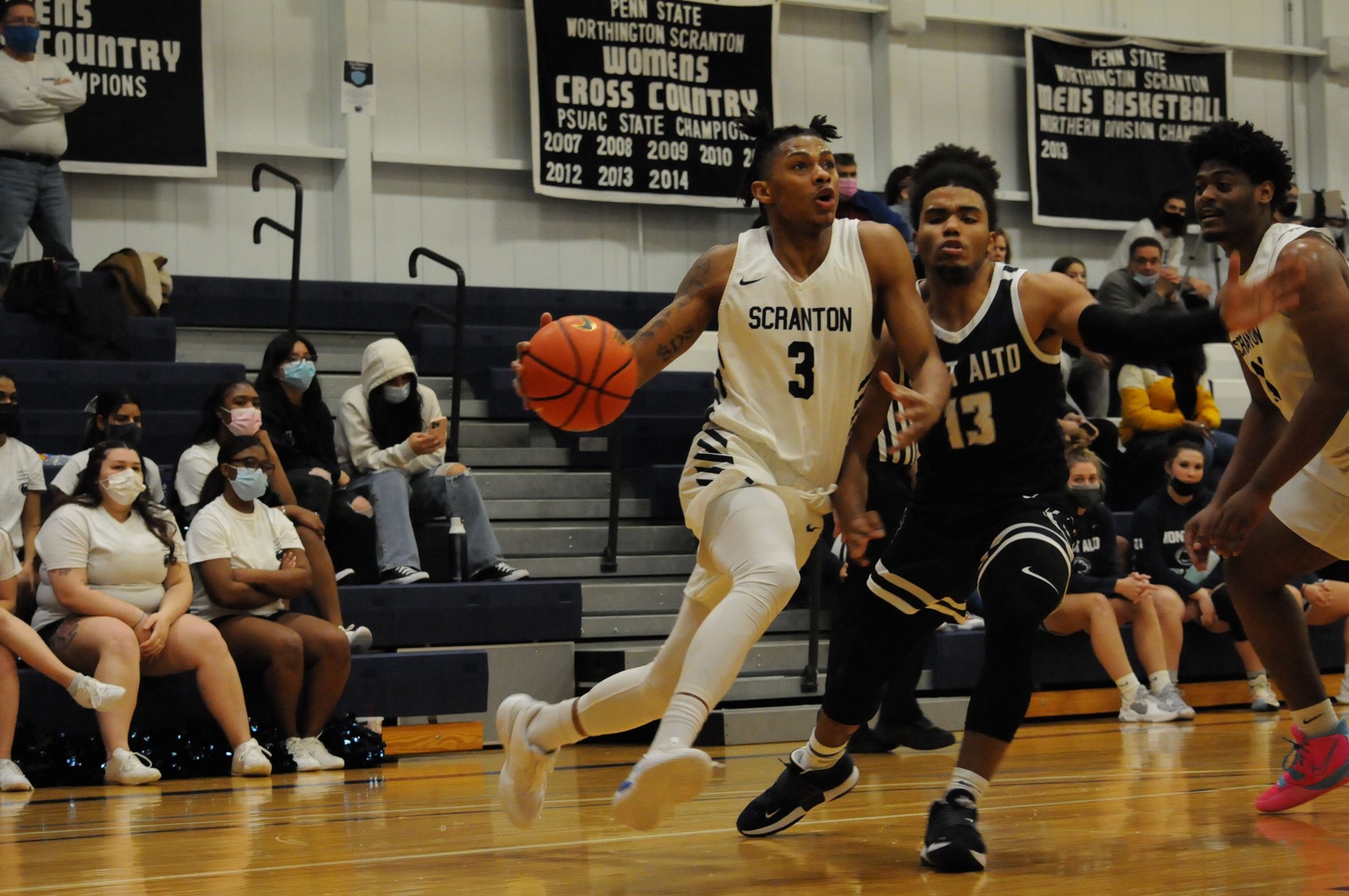 by Deyniel Desarden 
Savion Saunders (3) drives to the basket during last night's home game against PSU Mont Alto.